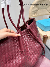 Load image into Gallery viewer, BV082 Medium Pinacoteca / 15x10.2x7.1inch