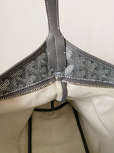 Load image into Gallery viewer, GY082 Goyard Hobo Zip Tote / HIGHEST QUALITY VERSION / 42 x 27 x 15 cm