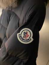 Load image into Gallery viewer, CLTH417 Moncler Boed Black Hooded Shearling Short Down Jacket / Size1/2/3/4