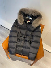 Load image into Gallery viewer, CLTH417 Moncler Boed Black Hooded Shearling Short Down Jacket / Size1/2/3/4