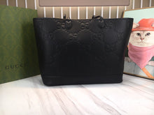 Load image into Gallery viewer, GC624 GG Matelassé Medium Tote / 15.7x13x7.4inch