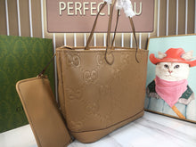 Load image into Gallery viewer, GC625 GG Matelassé Medium Tote / 15.7x13x7.4inch