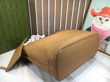 Load image into Gallery viewer, GC625 GG Matelassé Medium Tote / 15.7x13x7.4inch