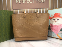 Load image into Gallery viewer, GC625 GG Matelassé Medium Tote / 15.7x13x7.4inch