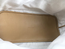 Load image into Gallery viewer, GC625 GG Matelassé Medium Tote / 15.7x13x7.4inch