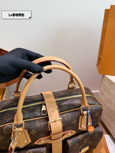 Load image into Gallery viewer, LB1473 Louis Vuitton Manhattan GM Tote / 38 x 26 cm