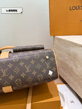 Load image into Gallery viewer, LB1473 Louis Vuitton Manhattan GM Tote / 38 x 26 cm
