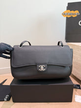 Load image into Gallery viewer, CC1430 Chanel Classic Flap Maxi / 32 x 19 cm