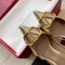 Load image into Gallery viewer, SE1291 Vlogo Glow Laminated Nappa Slingback Pump / 10mm/40mm/80mm