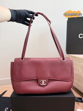 Load image into Gallery viewer, CC1430 Chanel Classic Flap Maxi / 32 x 19 cm