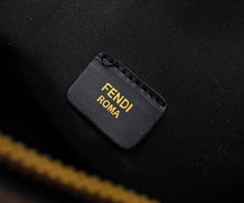 Load image into Gallery viewer, FF218 By The Way Medium / 10.6x5.1x5.9inch