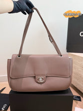 Load image into Gallery viewer, CC1430 Chanel Classic Flap Maxi / 32 x 19 cm