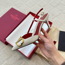 Load image into Gallery viewer, SE1292 Vlogo Glow Laminated Nappa Slingback Pump / 10mm/40mm/80mm