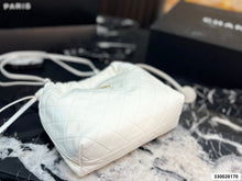 Load image into Gallery viewer, CC1431 Chanel 26S "Lucky Bag" Bucket / 22 x 16 cm