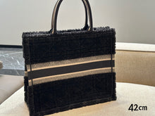Load image into Gallery viewer, DR339 Medium/Large Dior Book Tote