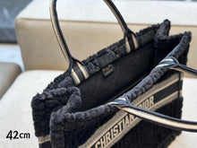 Load image into Gallery viewer, DR339 Medium/Large Dior Book Tote