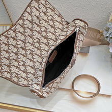 Load image into Gallery viewer, DR314 Saddle Bag / 7.8x11x2inch