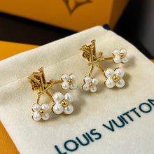 Load image into Gallery viewer, JW741 LV Floragram Necklace/Bracelet/Earrings