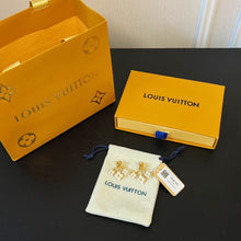 Load image into Gallery viewer, JW741 LV Floragram Necklace/Bracelet/Earrings