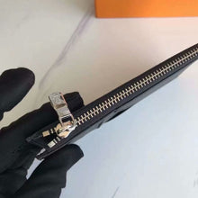 Load image into Gallery viewer, LB1239 Romy Card Holder / 4.7 x 3.1 x 0.3 inches