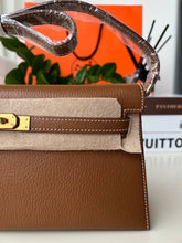 Load image into Gallery viewer, HM088 Kelly Élan / HIGHEST QUALITY VERSION / 10.8x5.9x2inch