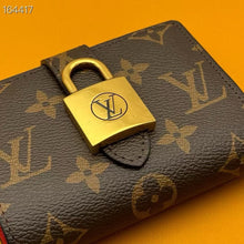 Load image into Gallery viewer, LB1232 Low Key Compact Wallet / 4.3 x 3.3 x 0.8 inches