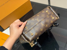 Load image into Gallery viewer, LB1340 Off Duty Backpack Vibe / 9.4 x 9.8 x 3.9 inches