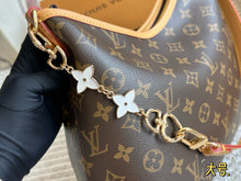 Load image into Gallery viewer, LB1343 CarryAll PM / 11.4 x 9.4 x 4.7 inches