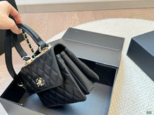 Load image into Gallery viewer, CC957 Flap Bag with Top Handle / 6.6 × 9.8 × 4.7 in