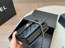 Load image into Gallery viewer, CC957 Flap Bag with Top Handle / 6.6 × 9.8 × 4.7 in