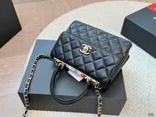 Load image into Gallery viewer, CC957 Flap Bag with Top Handle / 6.6 × 9.8 × 4.7 in