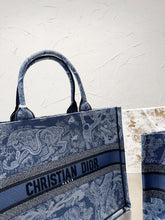 Load image into Gallery viewer, DR324 Medium/Large Dior Book Tote
