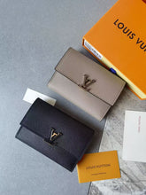 Load image into Gallery viewer, LB1480 Louis Vuitton Capucines Mini Wallet / 13.5 x 9.5 cm