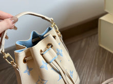 Load image into Gallery viewer, LB992 Nano Noé / 5.1 x 6.3 x 3.9 inches