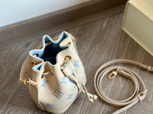 Load image into Gallery viewer, LB992 Nano Noé / 5.1 x 6.3 x 3.9 inches