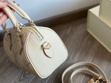 Load image into Gallery viewer, LB993 Nano Speedy / 6.3 x 3.9 x 3 inches