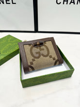 Load image into Gallery viewer, GC623 GG Medium Wallet with Bamboo / 5.1"W x 3.3"H x 0.8"D