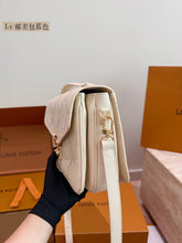 Load image into Gallery viewer, LB1483 LV Pochette Métis / White & Blue Monogram Empreinte / 25 cm