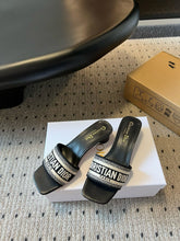 Load image into Gallery viewer, SE1608 Dior Dway Heeled Slide 3.5cm(1.5inch) / Size4-11