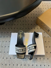 Load image into Gallery viewer, SE1608 Dior Dway Heeled Slide 3.5cm(1.5inch) / Size4-11