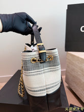 Load image into Gallery viewer, CC1437 Chanel Large Tote / 34 x 25 cm