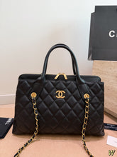 Load image into Gallery viewer, CC1440 Chanel Classic Chain Tote / 37 x 25 cm