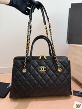 Load image into Gallery viewer, CC1440 Chanel Classic Chain Tote / 37 x 25 cm
