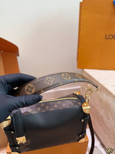 Load image into Gallery viewer, LB1486 LV Side Trunk / Medium