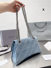 Load image into Gallery viewer, BCG054 Women's Crush Xs Chain Bag / L8,6 x H3,9 x W1,9 inch