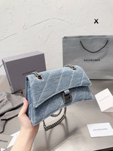 Load image into Gallery viewer, BCG054 Women's Crush Xs Chain Bag / L8,6 x H3,9 x W1,9 inch