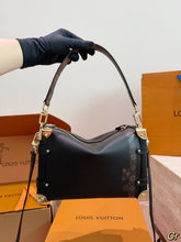 Load image into Gallery viewer, LB1486 LV Side Trunk / Medium