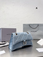 Load image into Gallery viewer, BCG054 Women's Crush Xs Chain Bag / L8,6 x H3,9 x W1,9 inch