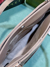 Load image into Gallery viewer, GC581 Gucci Blondie Medium Tote Bag / 13.6x16.1x3.1inch