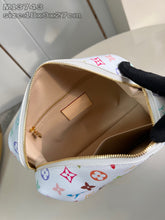 Load image into Gallery viewer, LB1140 Pochette Cosmétique GM / HIGHEST QUALITY VERSION / 10.6 x 7.1 x 3.5 inches